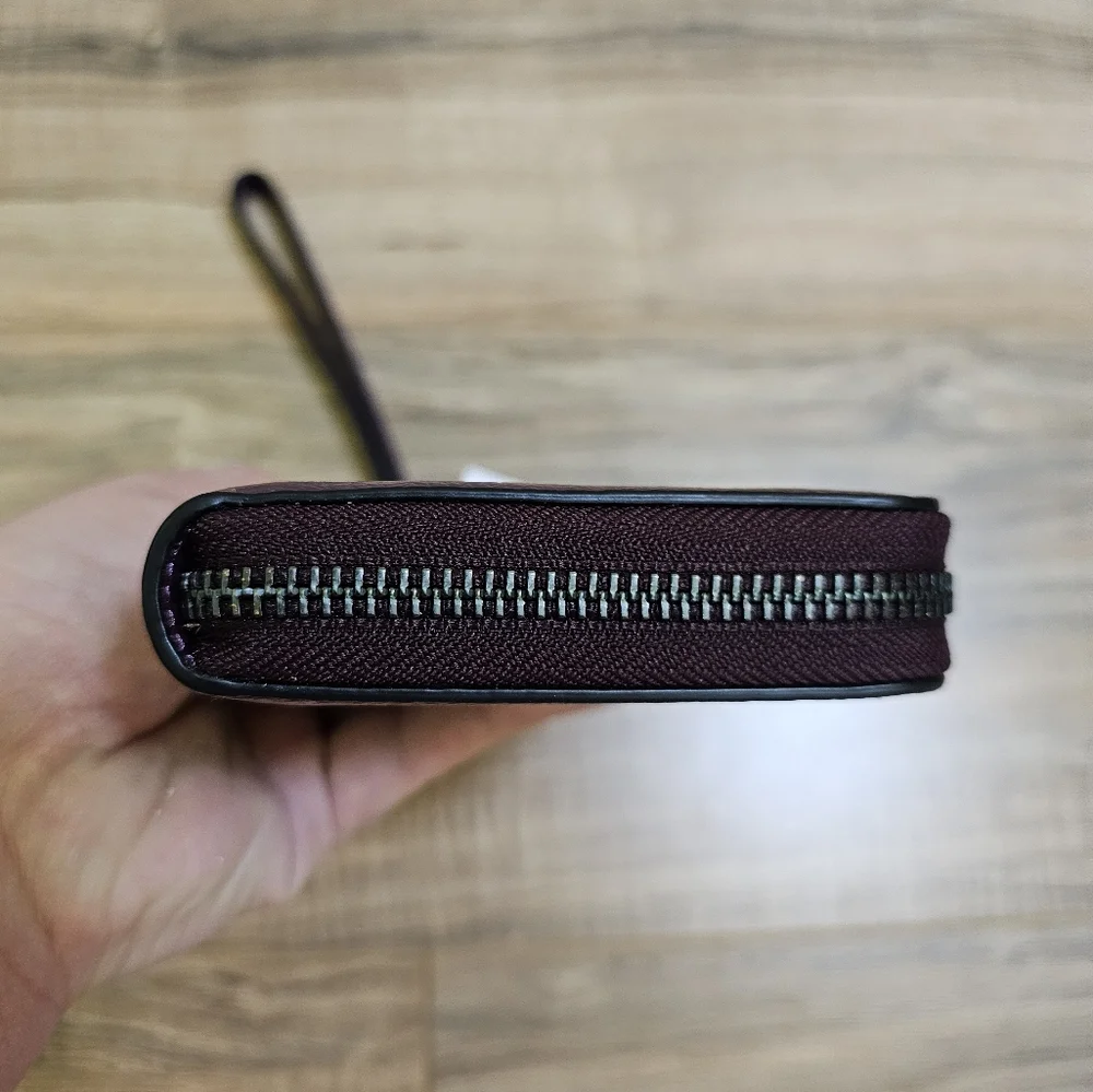 Disney X Coach Long Zip Around Wallet Once Upon A Dream - Picture 4 of 13